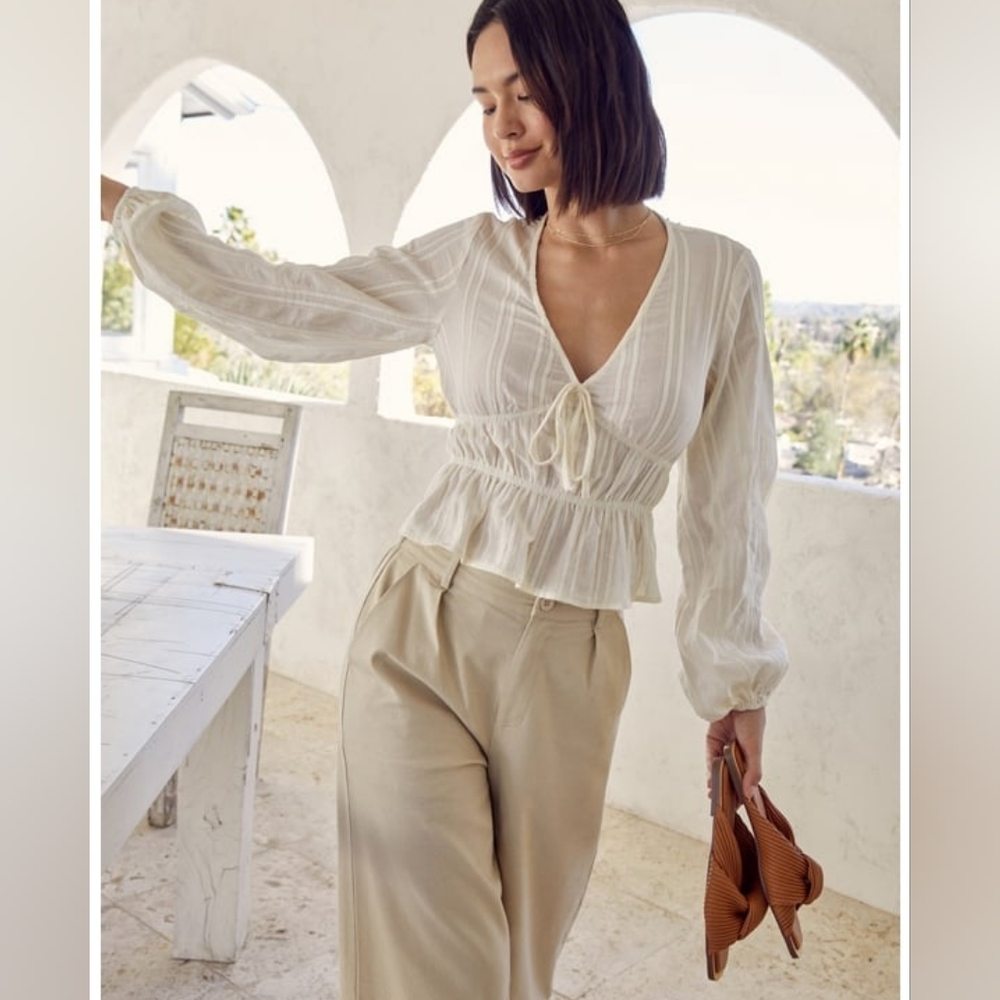 NWT JustFab Dobby Top